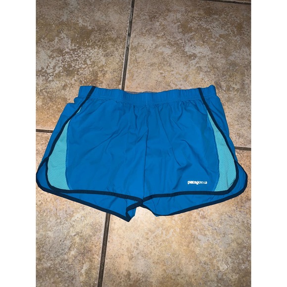 Patagonia Pants - Women’s Patagonia Shorts Size Medium
